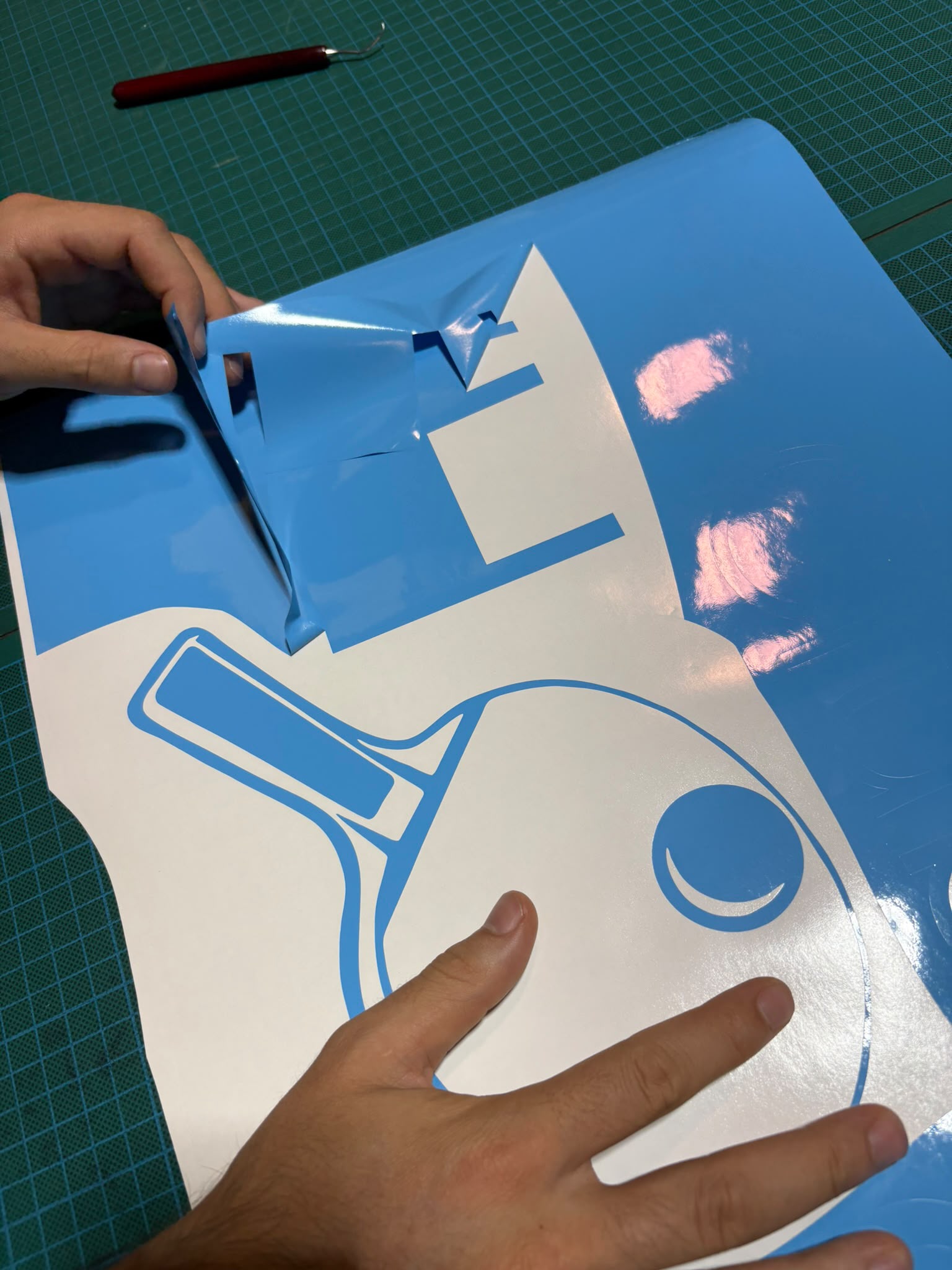 Preparación artesanal de diseños y artes finales