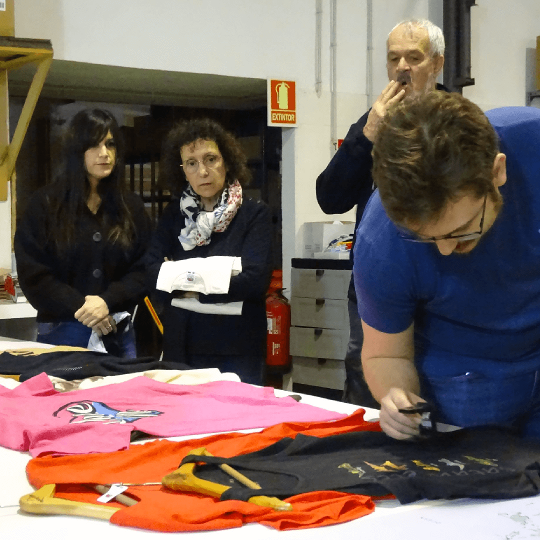 Actividad de serigrafía en el taller