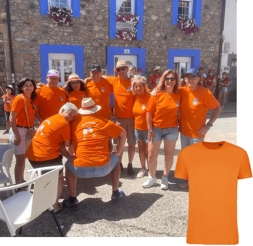 Grupo con camisetas naranjas personalizadas